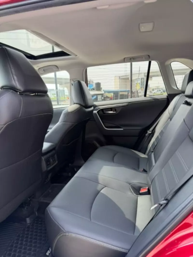 Toyota RAV4   - 2014