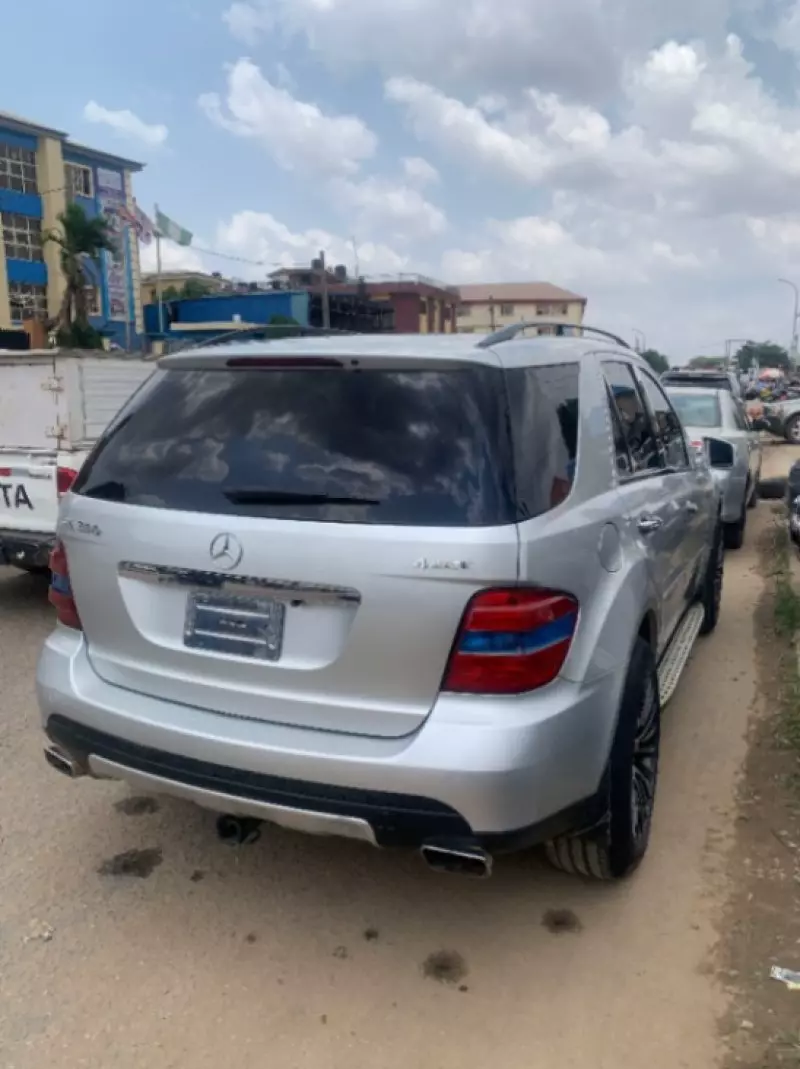 Mercedes-Benz ML 350   - 2010