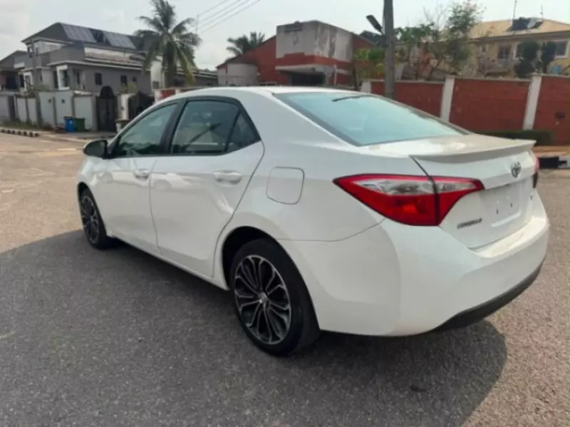 TOYOTA Corolla   - 2014