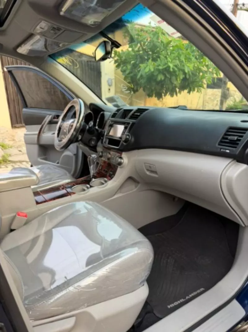 TOYOTA Highlander - 2013