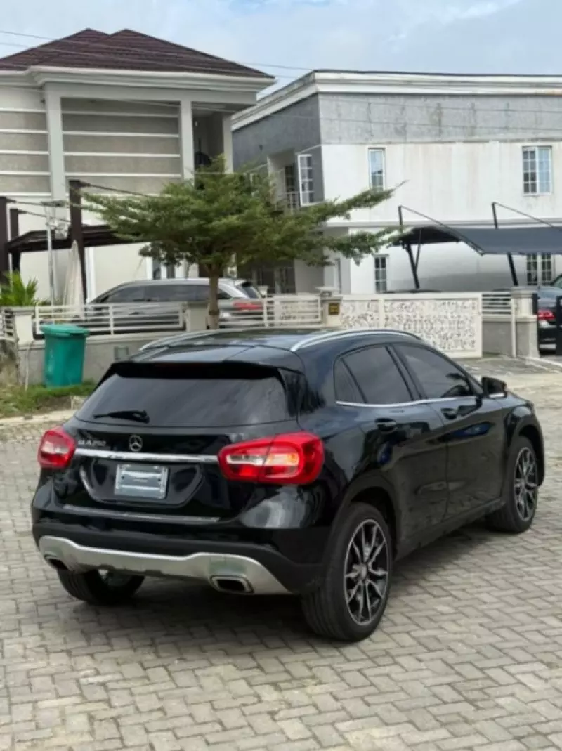 Mercedes-Benz Gla-class   - 2019