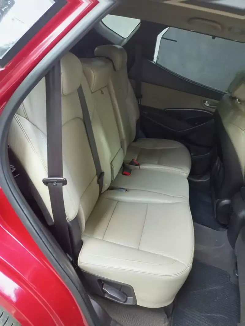 Hyundai Santa Fe   - 2014