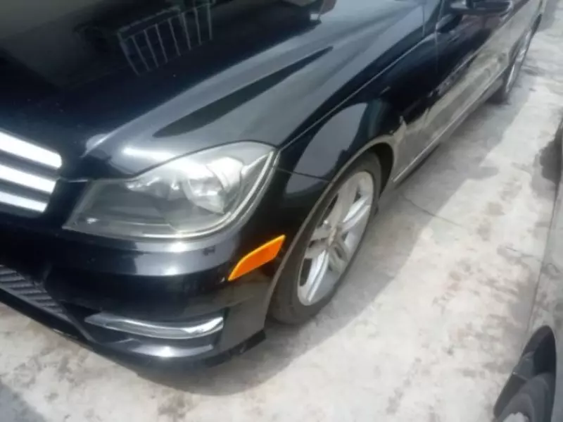 Mercedes-Benz C 300 - 2013