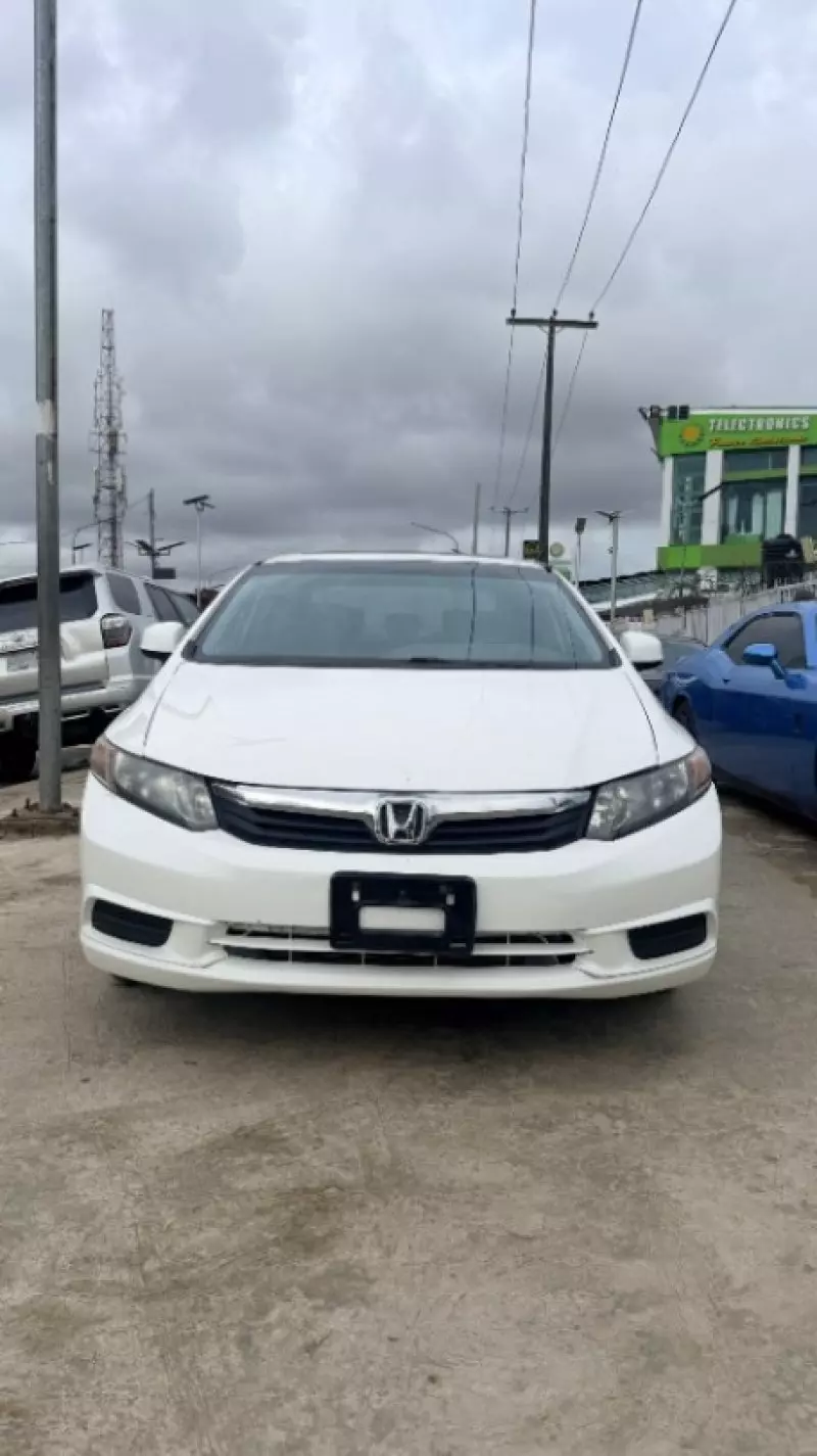 Honda Civic   - 2012