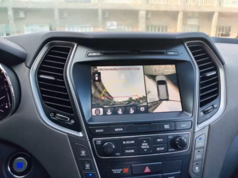 Hyundai Santa Fe   - 2018