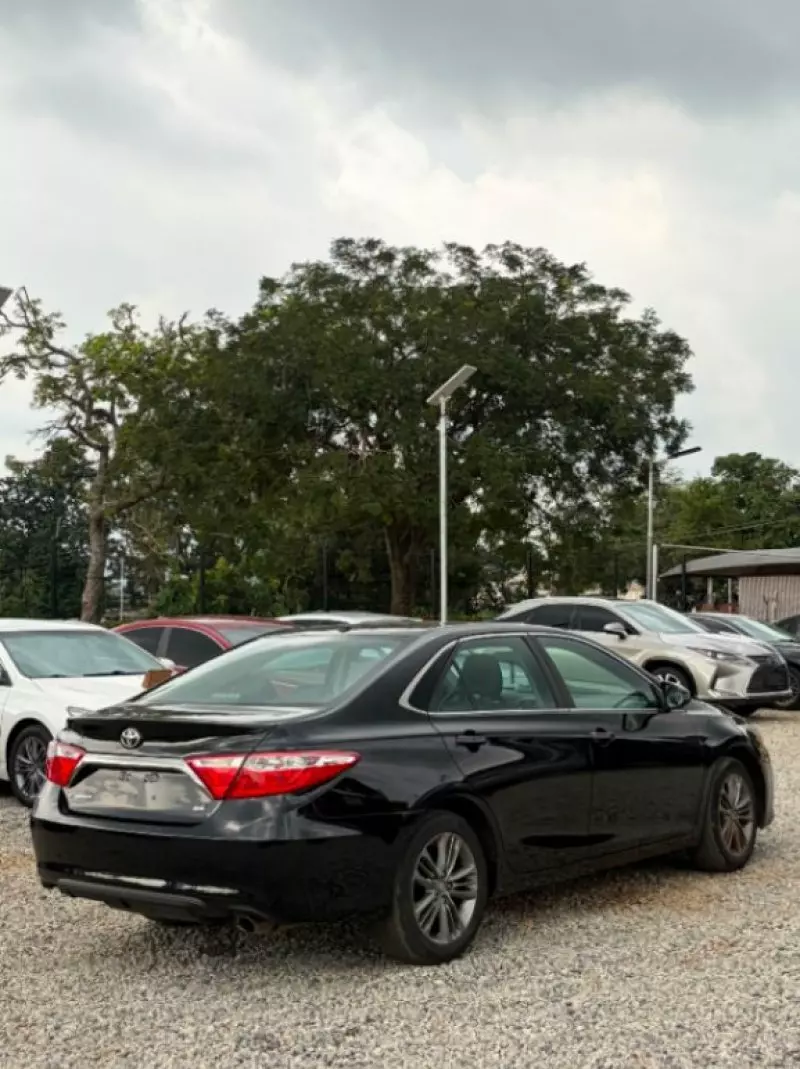 TOYOTA Camry   - 2017