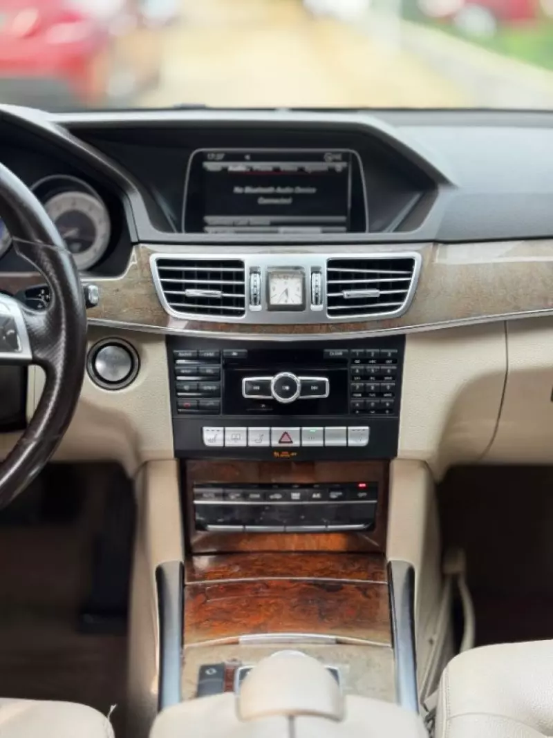 Mercedes-Benz E350   - 2013