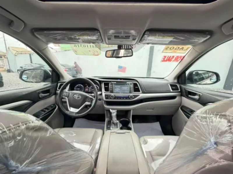 TOYOTA Highlander   - 2015