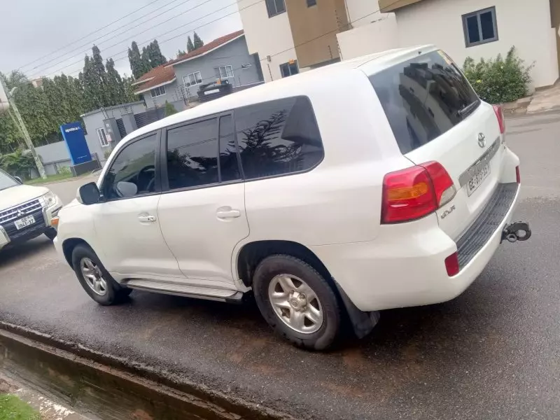 TOYOTA Land Cruiser - 2015