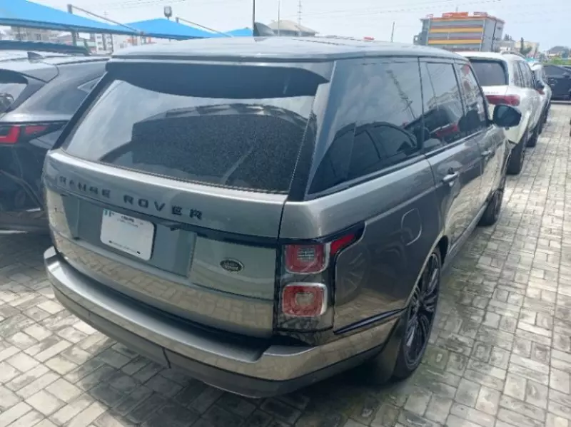 Land Rover Range Rover Vogue   - 2019