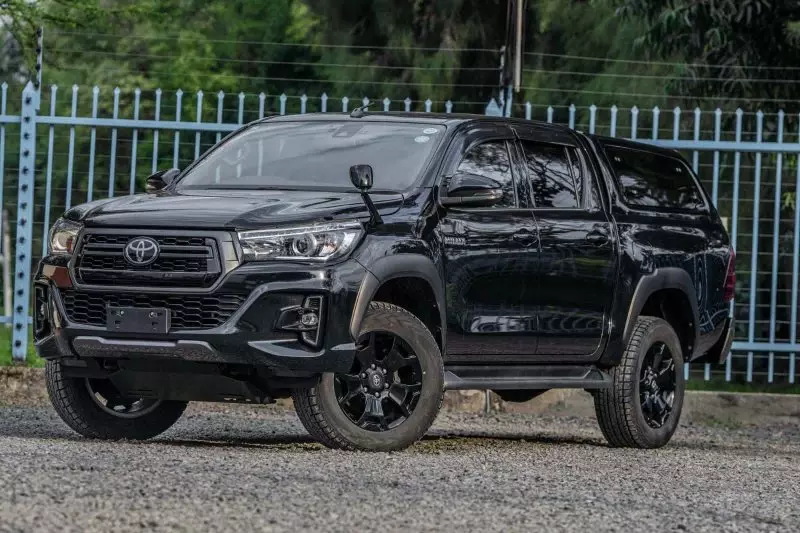 TOYOTA Hilux Revo    - 2019