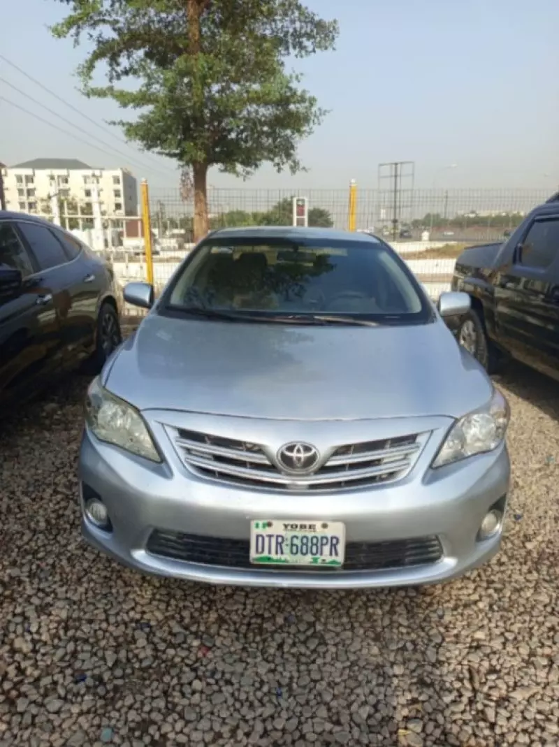 Toyota Corolla   - 2013