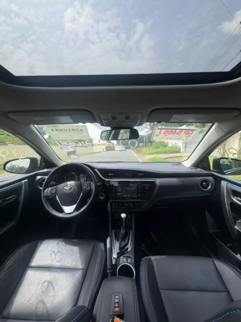 Toyota Corolla   - 2013