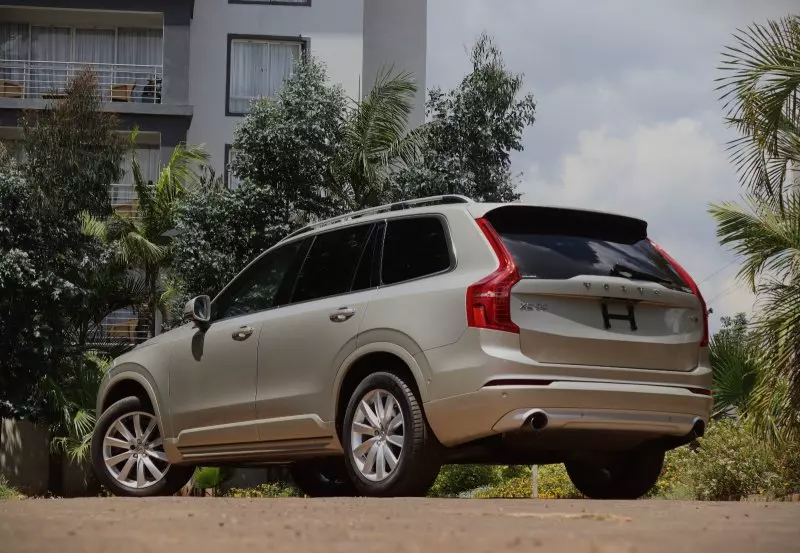 Volvo XC90   - 2016