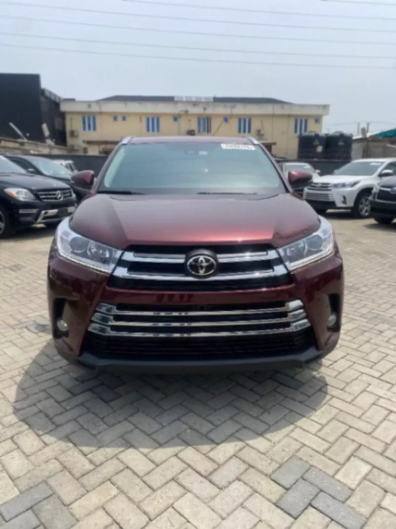 Toyota Highlander   - 2018