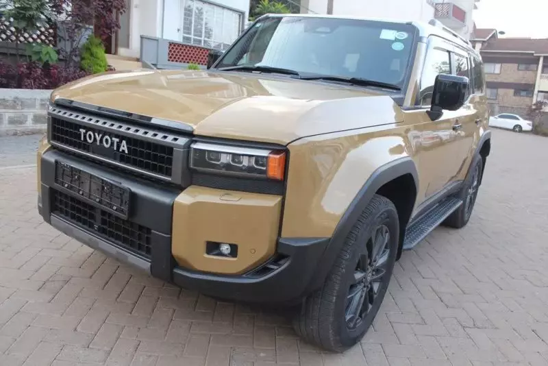 TOYOTA Landcruiser ZX   - 2024
