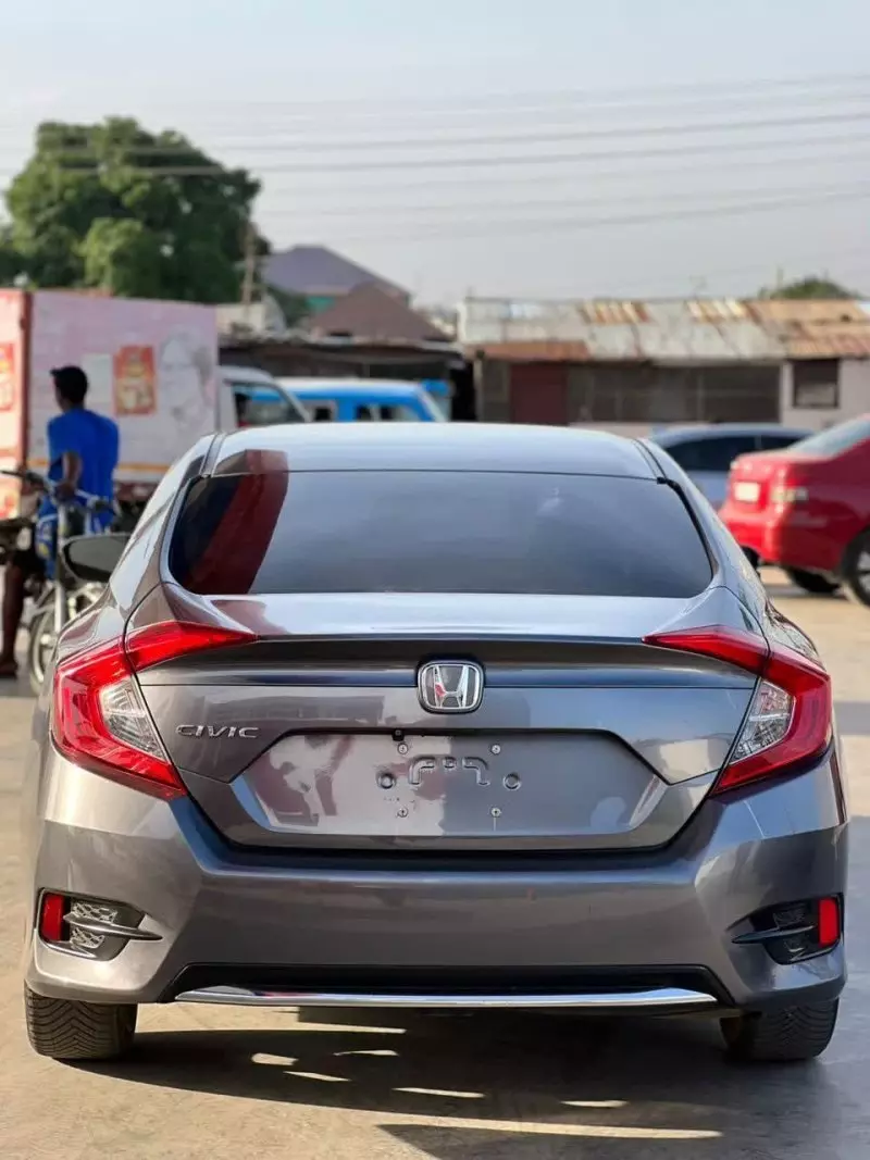 Honda Civic   - 2019
