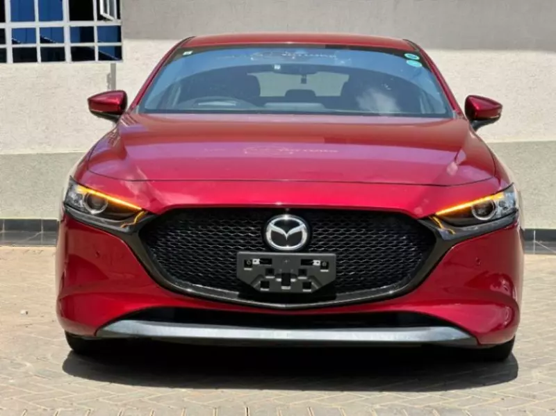 Mazda 3   - 2019