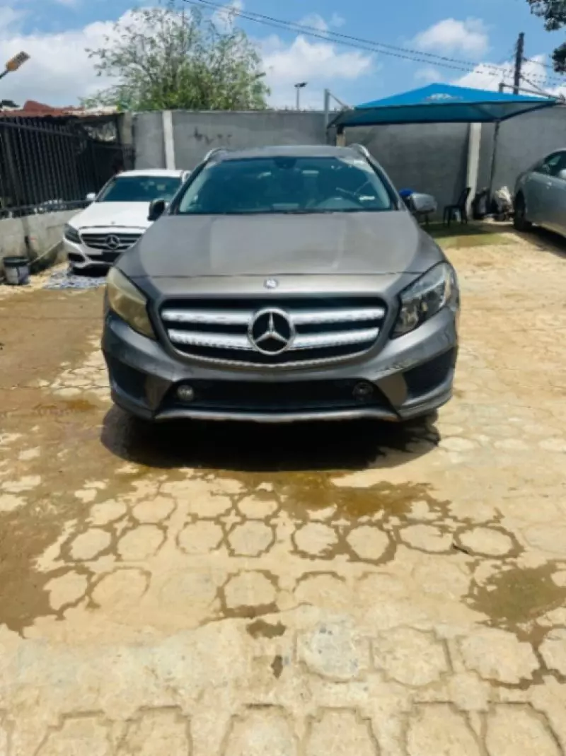 Mercedes-Benz GLA 250   - 2014