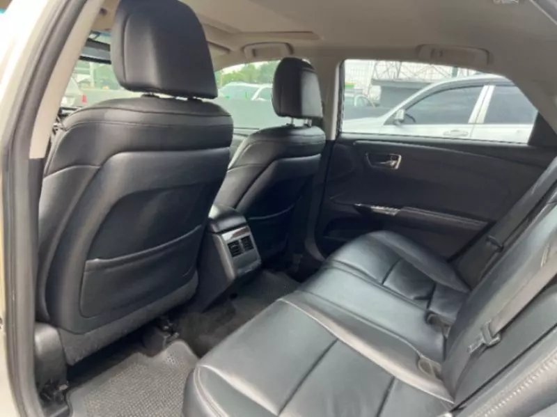 TOYOTA Avalon   - 2013