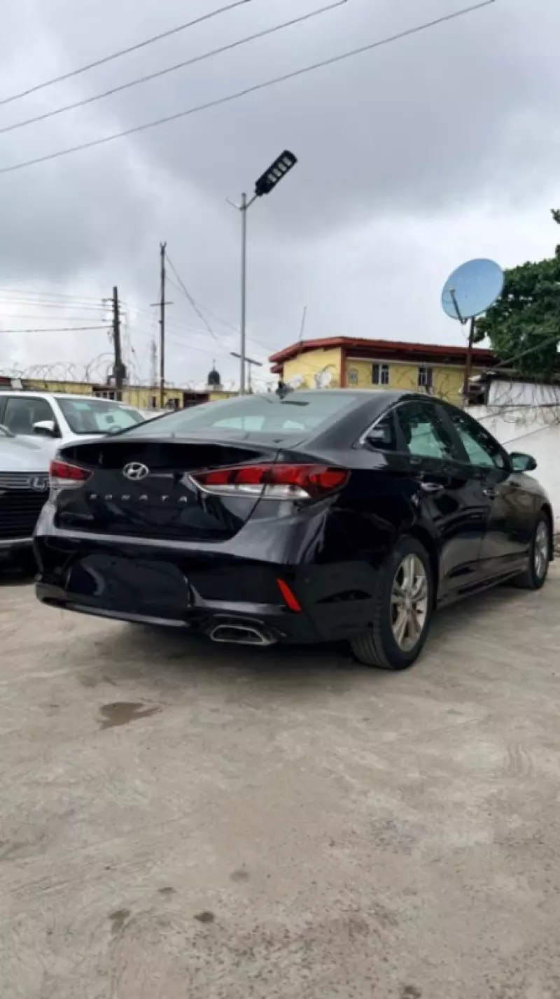 Hyundai Sonata   - 2018