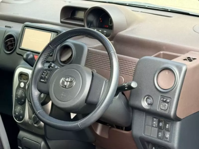 Toyota Spade - 2019