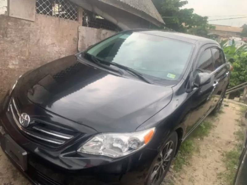 Toyota Corolla   - 2013