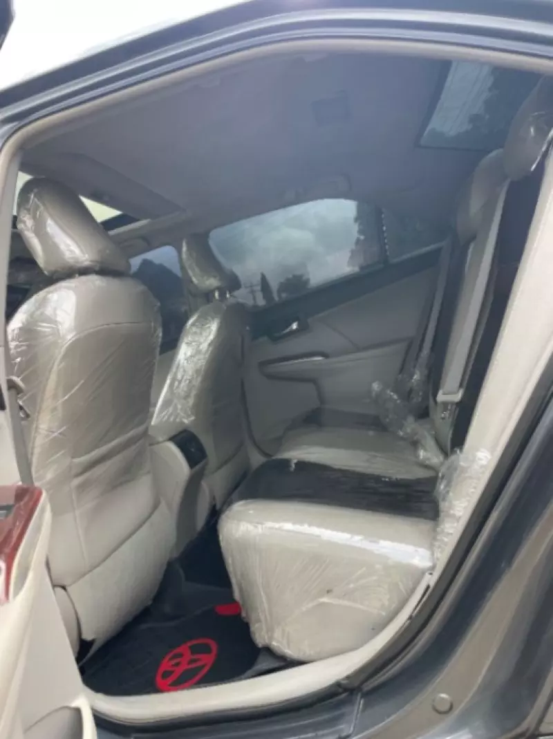 TOYOTA Camry - 2012