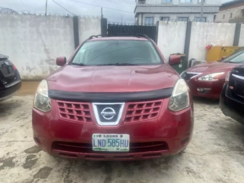 Nissan Rogue   - 2008