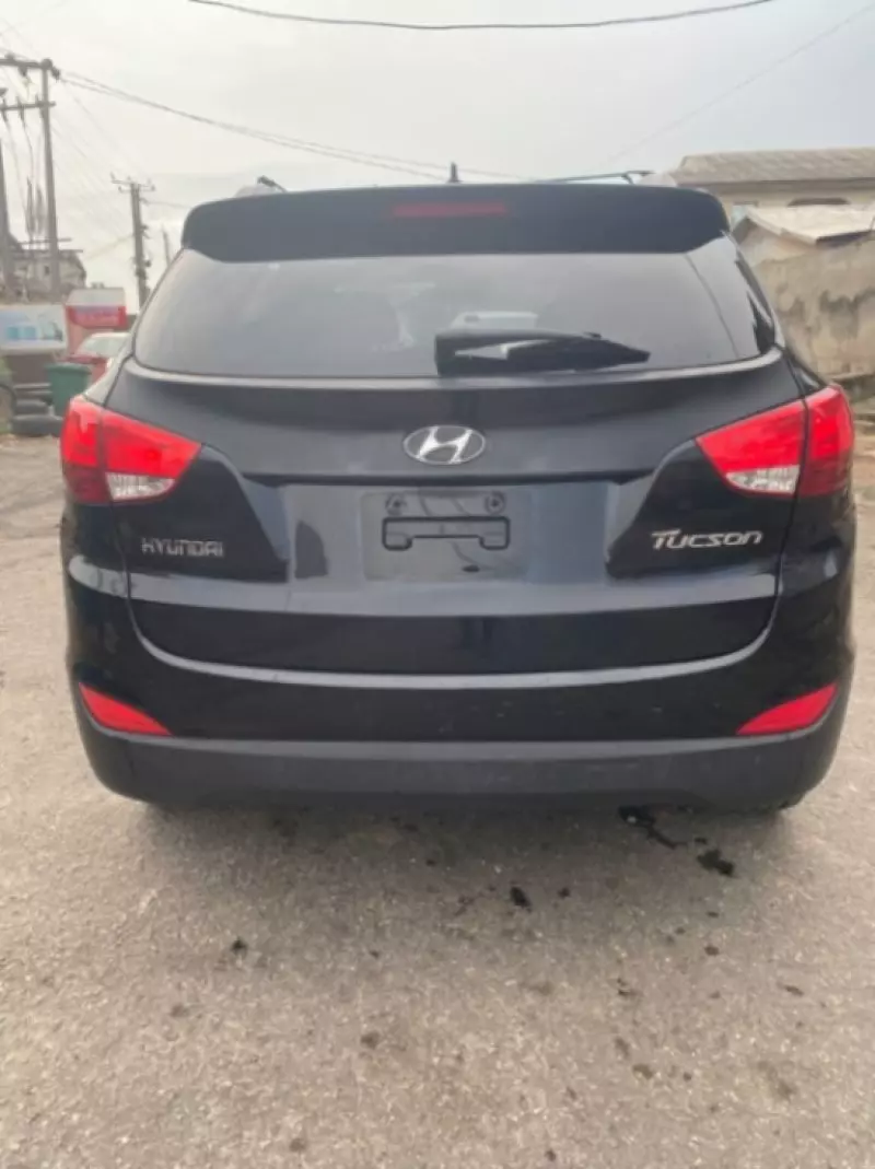 Hyundai Tucson   - 2010