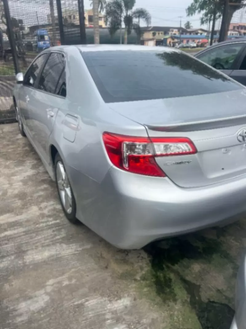 TOYOTA Camry   - 2014