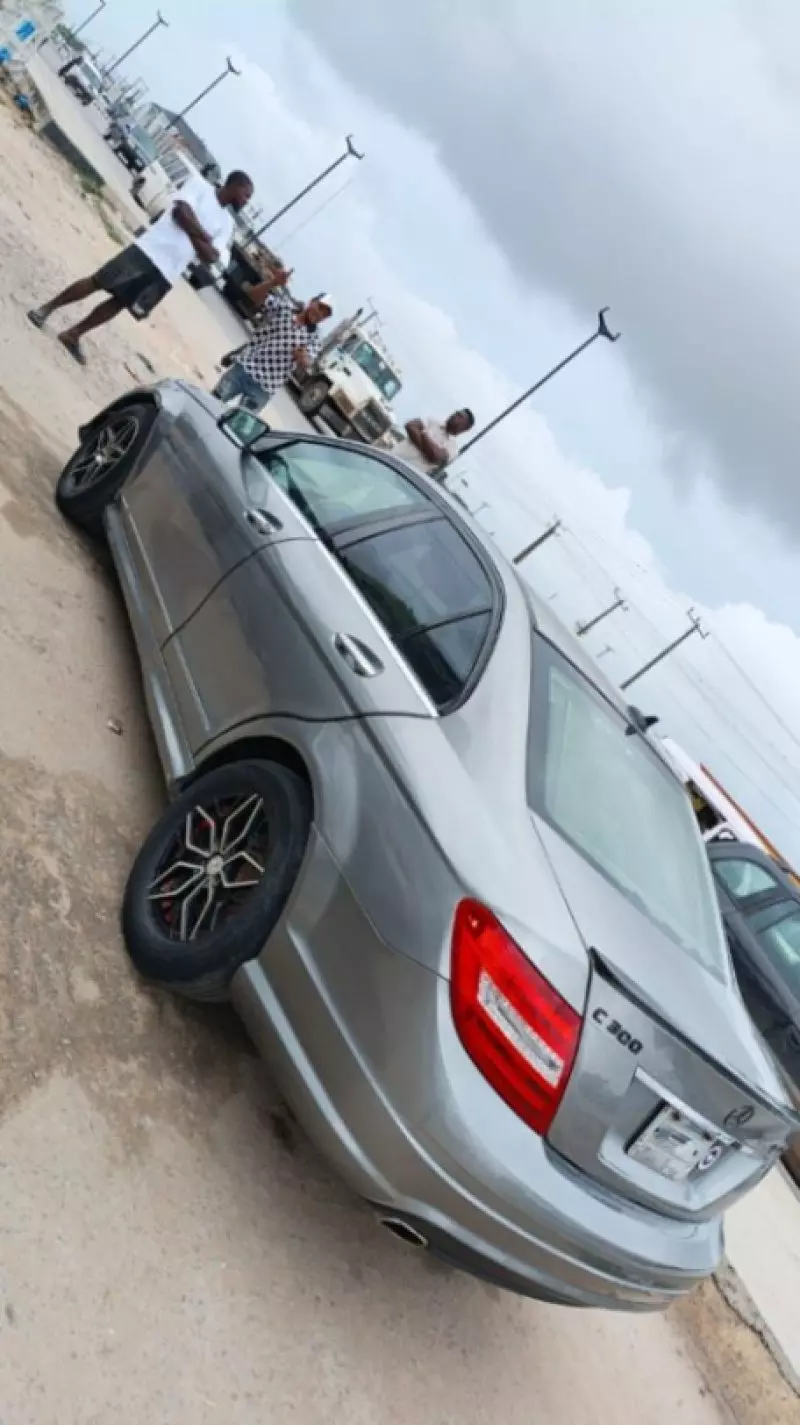 Mercedes-Benz C 300   - 2008