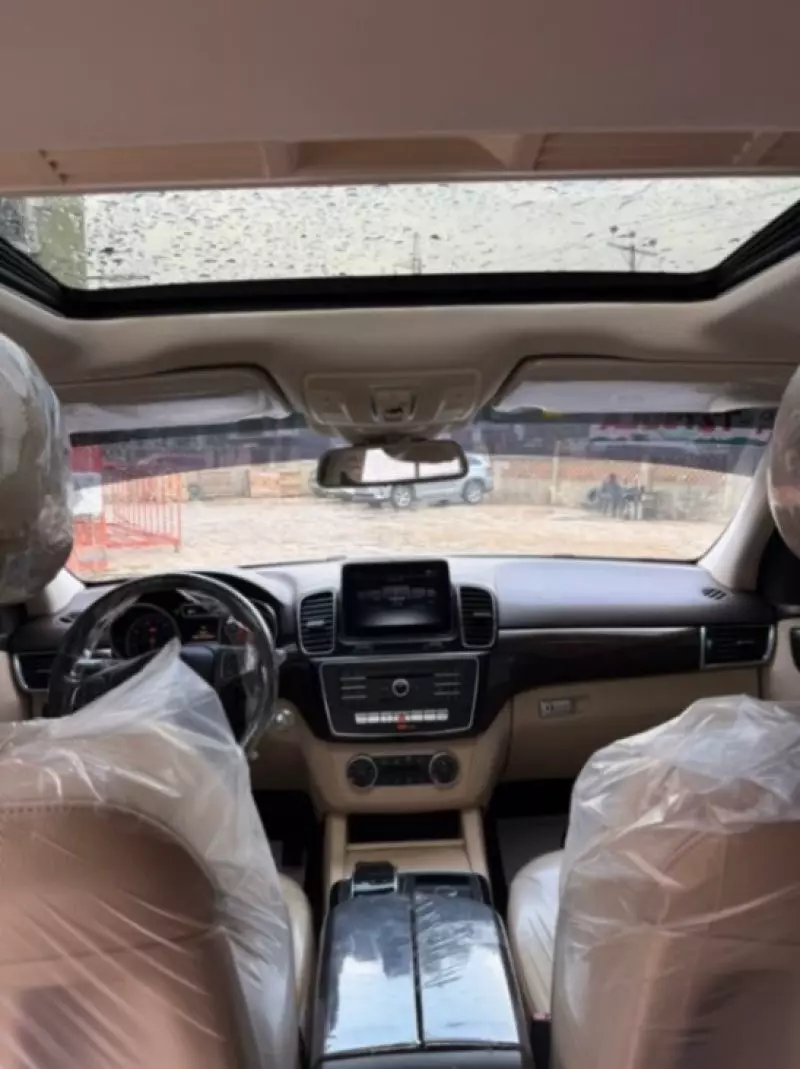 Mercedes-Benz GLE-Class   - 2017