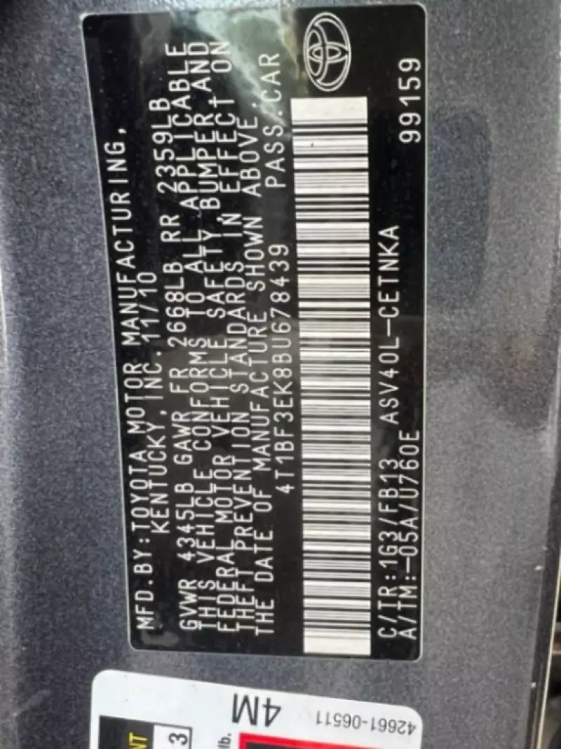 Toyota Camry   - 2011