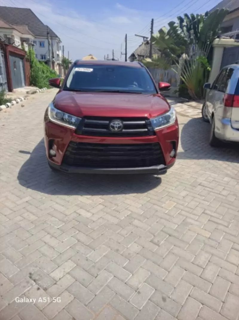TOYOTA Highlander - 2018