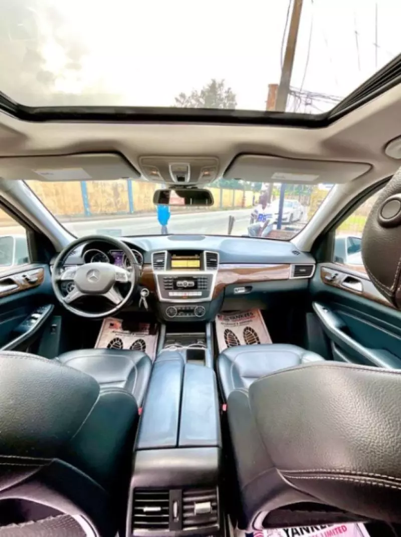 Mercedes-Benz ML-Class   - 2012