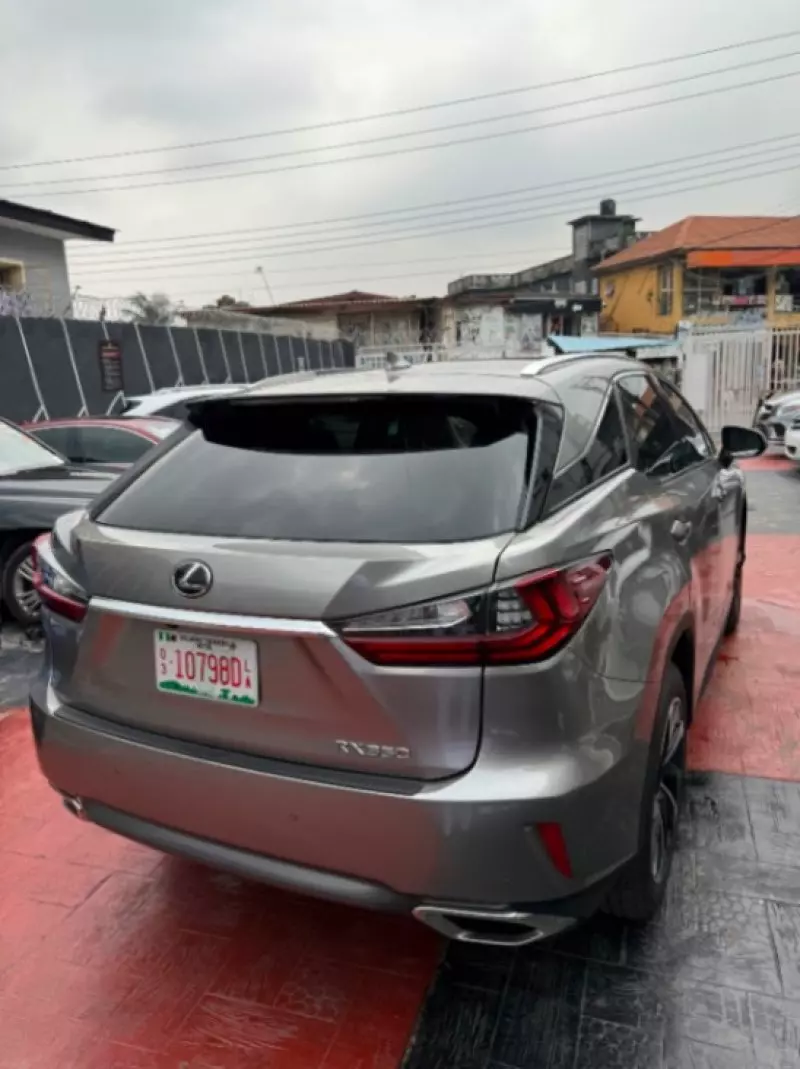 Lexus RX 350L   - 2017