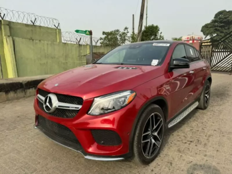 Mercedes-Benz GLE-Class   - 2018