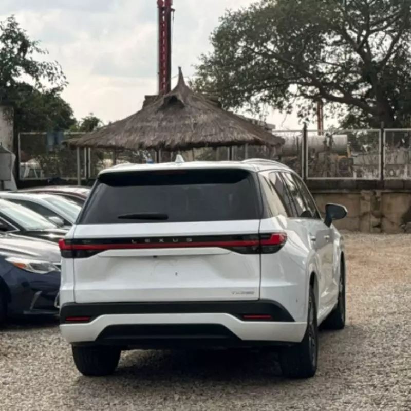 Lexus TX   - 2025