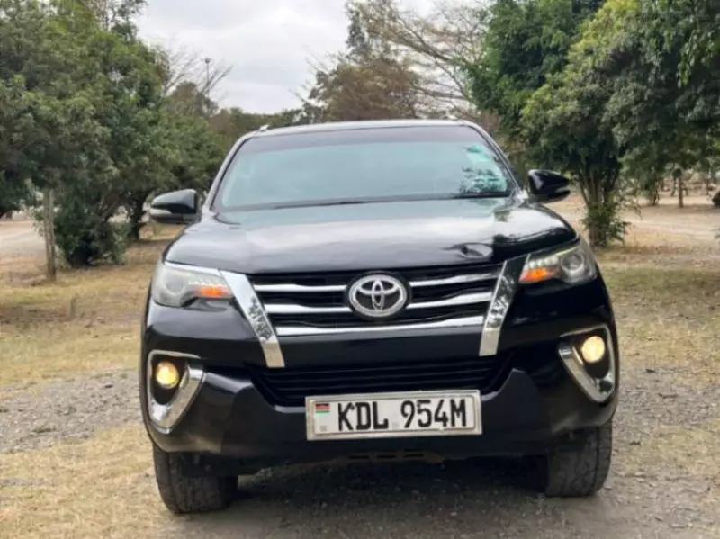 TOYOTA Fortuner   - 2016