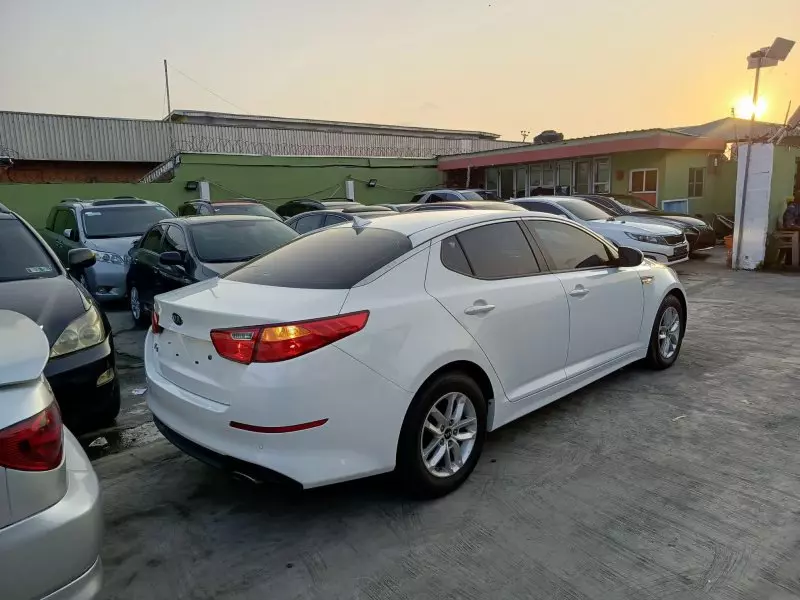 KIA K5   - 2015