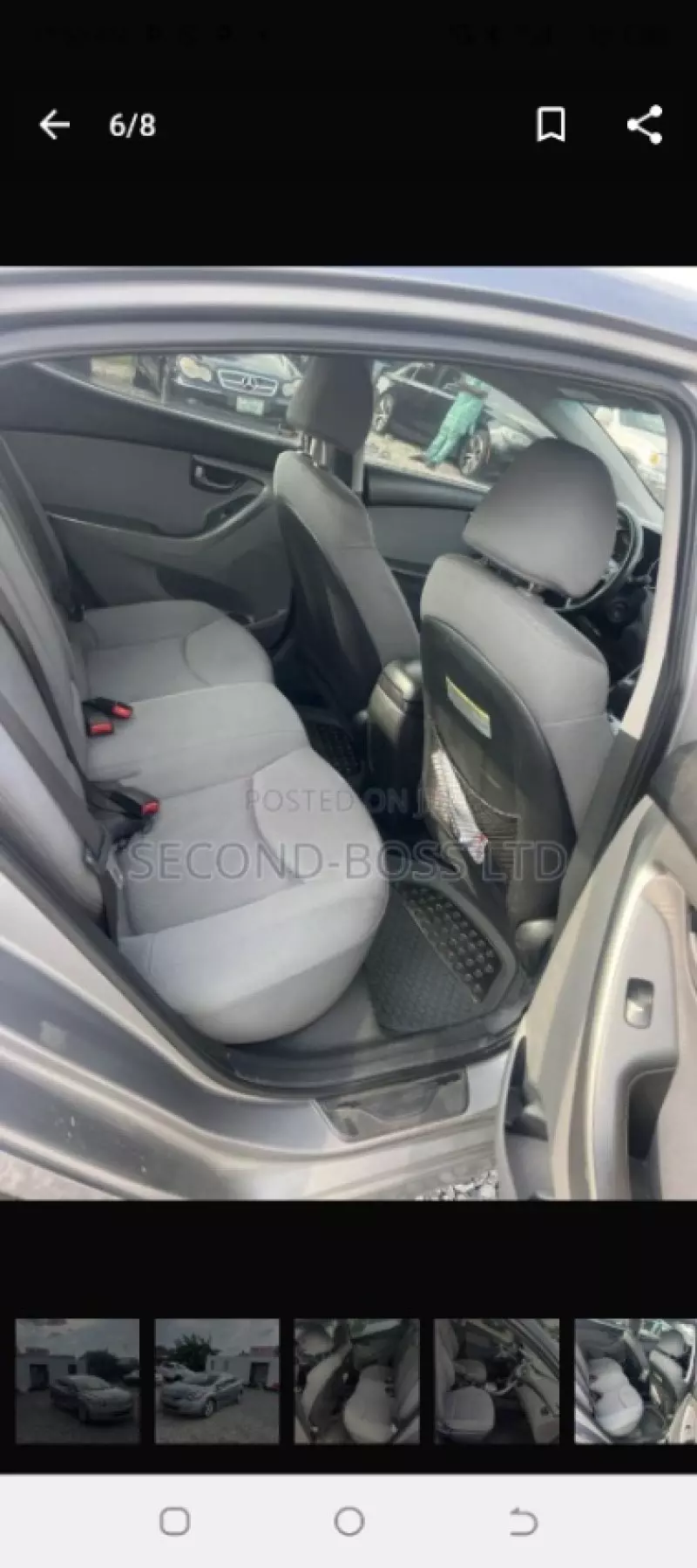 Hyundai Elantra   - 2011