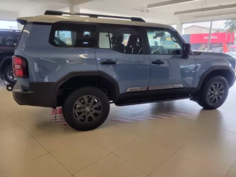 Toyota Land Cruiser Prado   - 2025