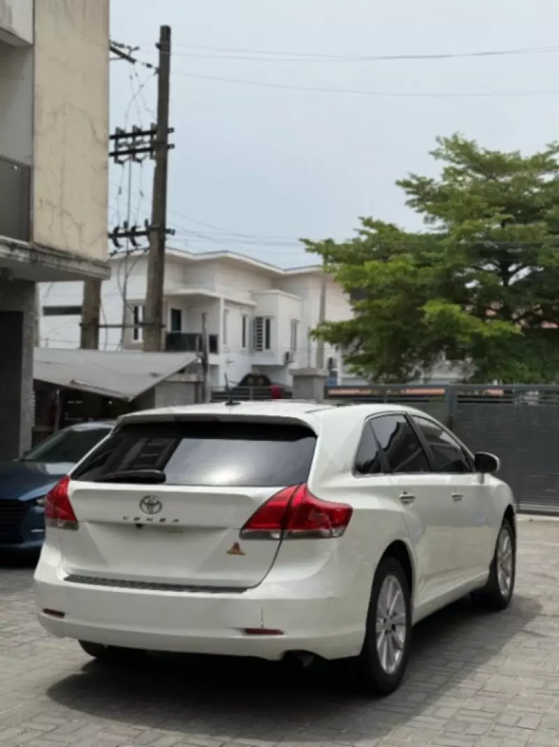 Toyota Venza   - 2009
