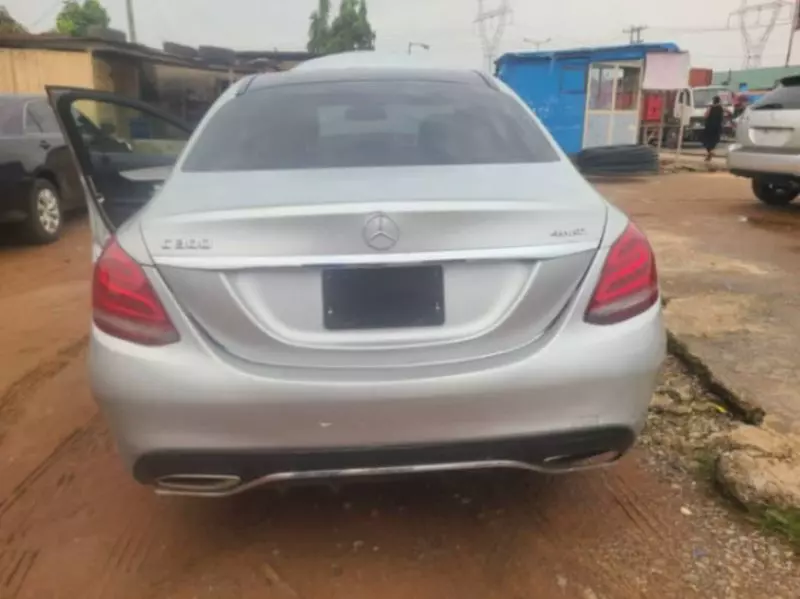 Mercedes-Benz C 300   - 2015