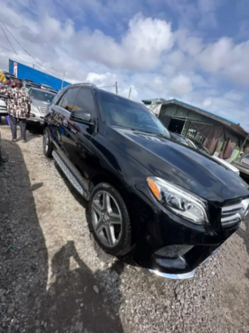 Mercedes-Benz GLE 400   - 2017