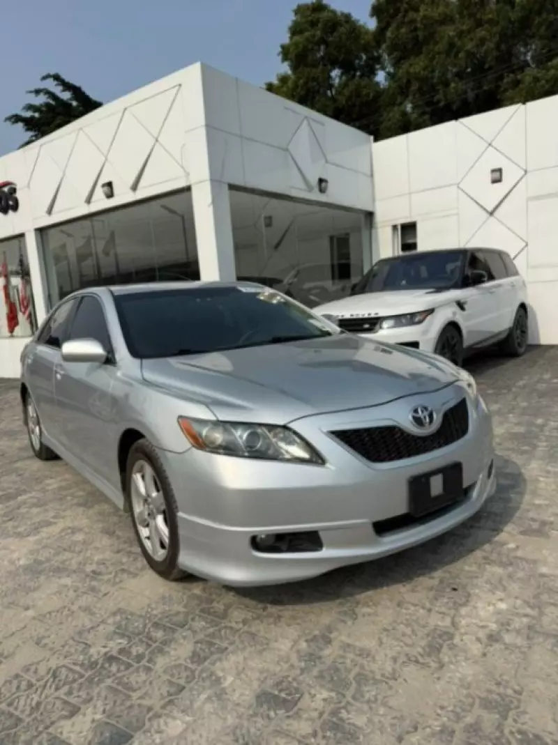 Toyota Camry   - 2007