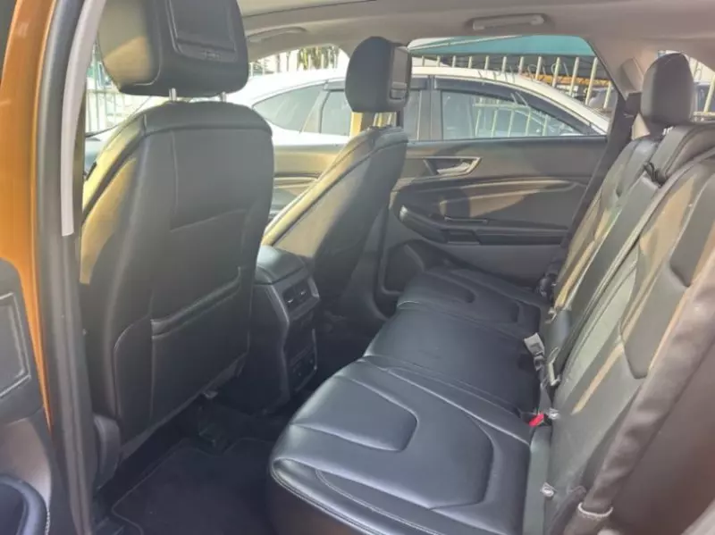 Ford Edge   - 2016