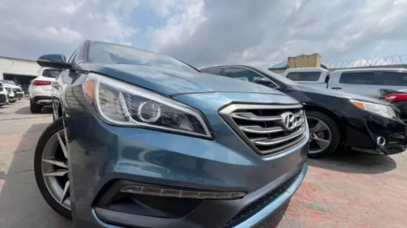 Hyundai Sonata   - 2015