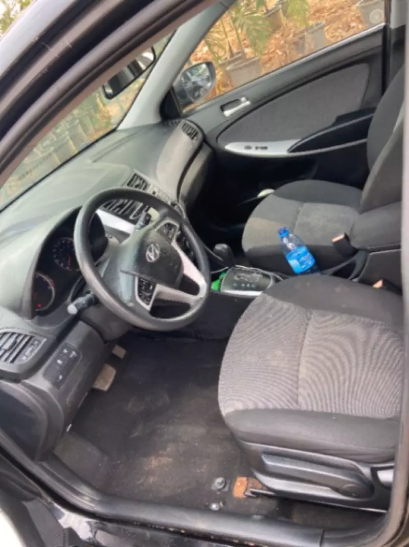 Hyundai Accent   - 2013